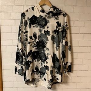 LulaRoe Amber XL Black/White Floral